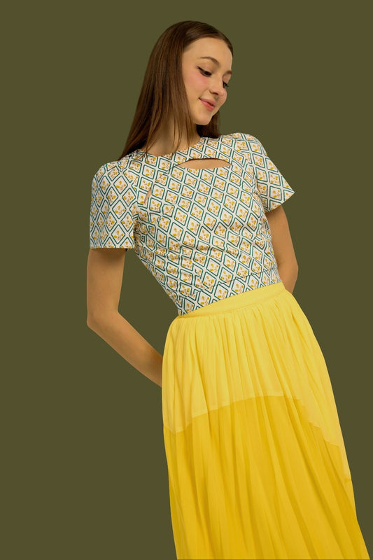 Aperture Top in Canary