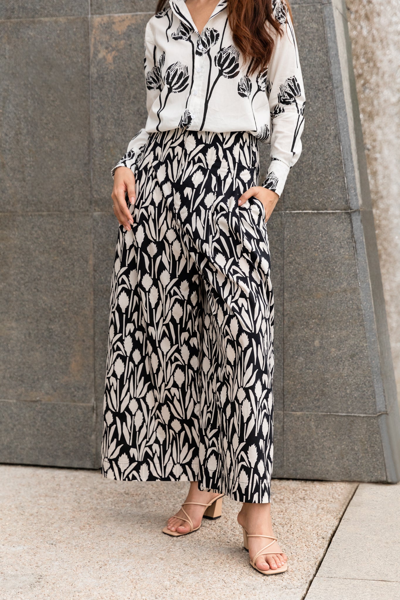Quinn Zip Front Pants in MonoKhroma