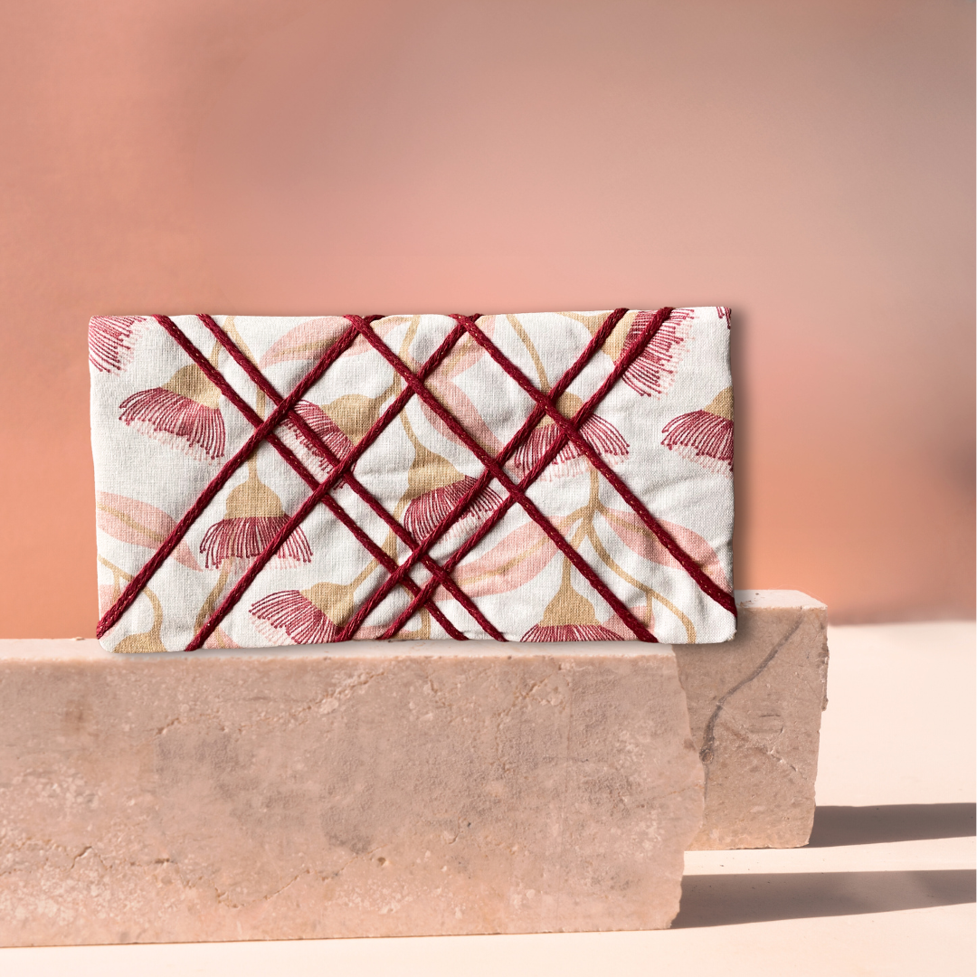 Everyday Pouch in Lycoris