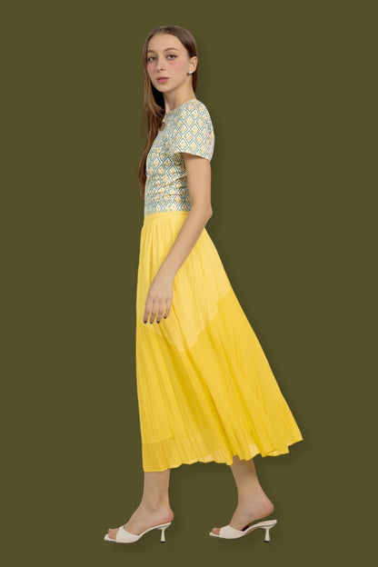 Aperture Top in Canary