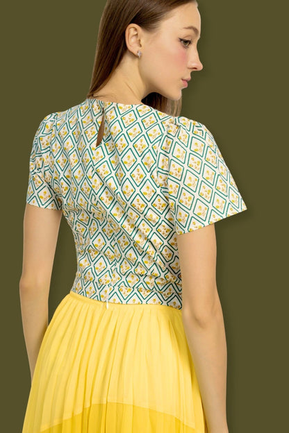 Aperture Top in Canary