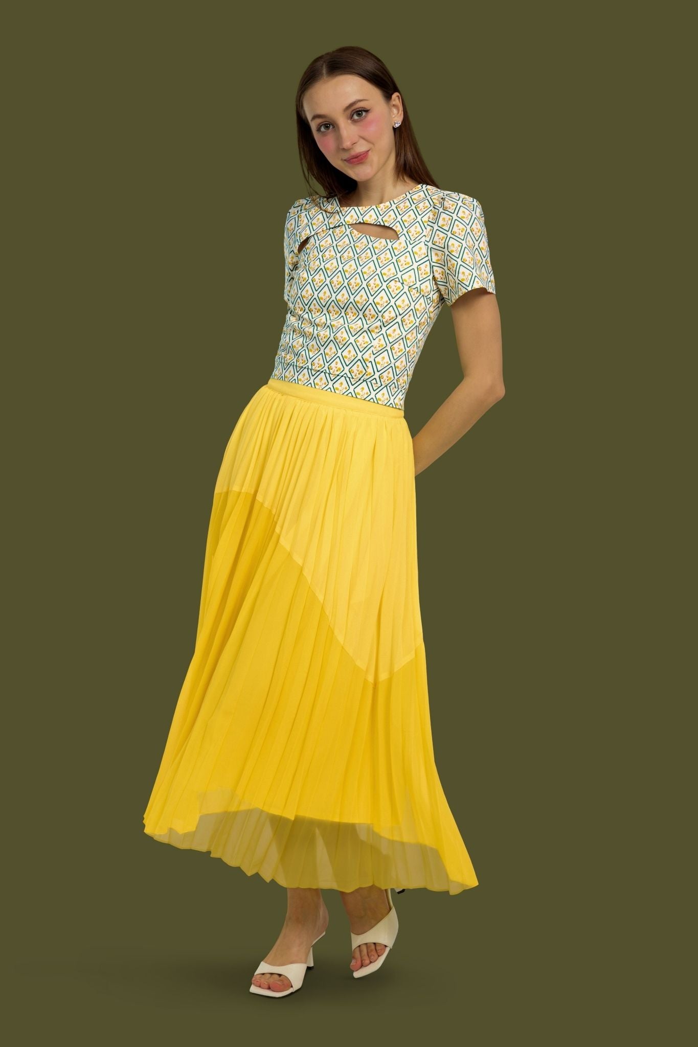 Aperture Top in Canary