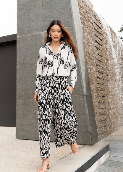 Quinn Zip Front Pants in MonoKhroma