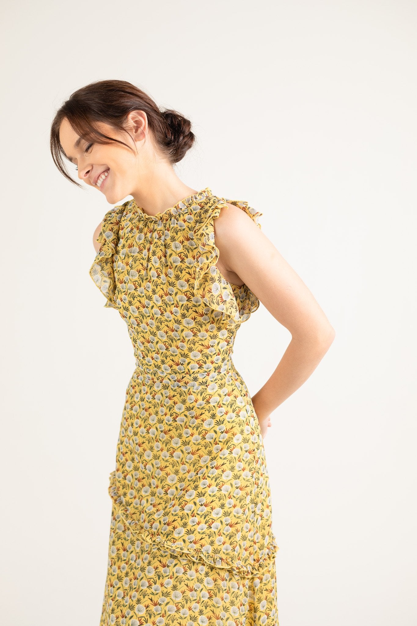 Amoi Hallmark Scarlett Dress in Yellow Daffodil